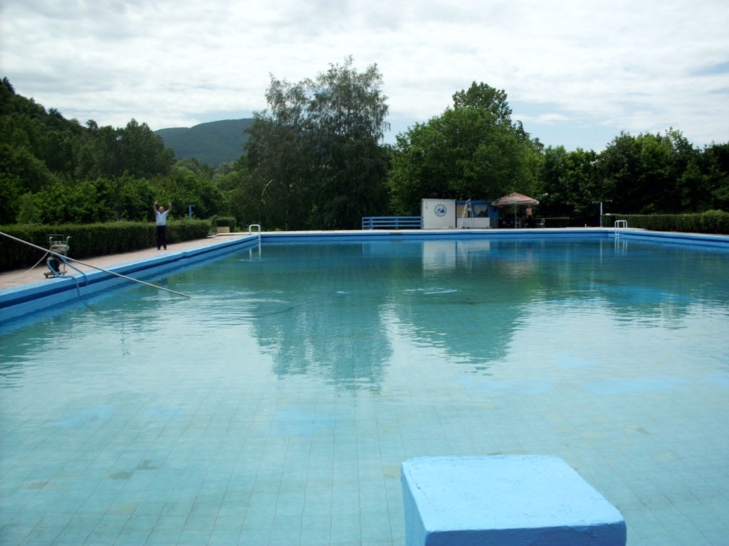 PROKUPLJE%20bazen%20u%20prokuplju